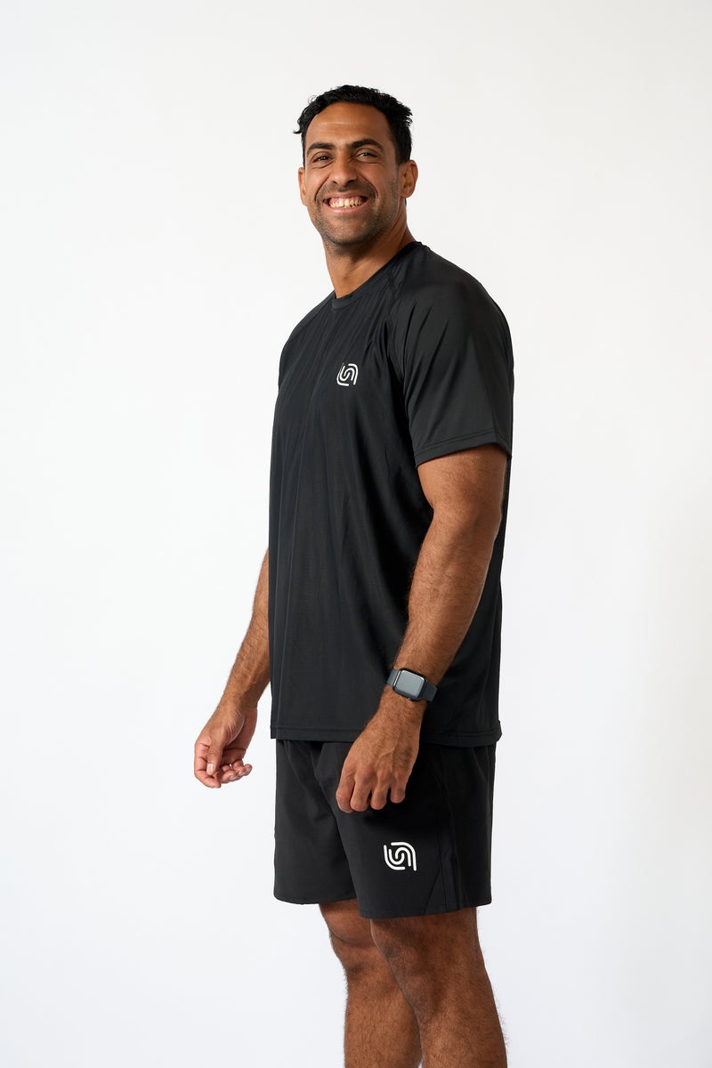 Beyond sportswear Men's Black essential T-shirt - Image 2